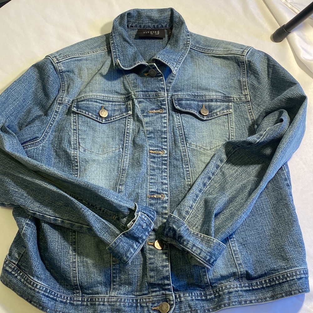 Woman’s Jean Jacket size XLM by Riveted